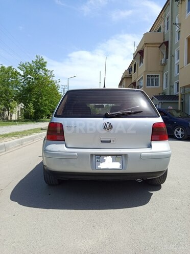 Volkswagen Golf 2002, 182,000 km - 2.0 l - Yevlax
