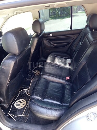 Volkswagen Golf 2002, 182,000 km - 2.0 l - Yevlax