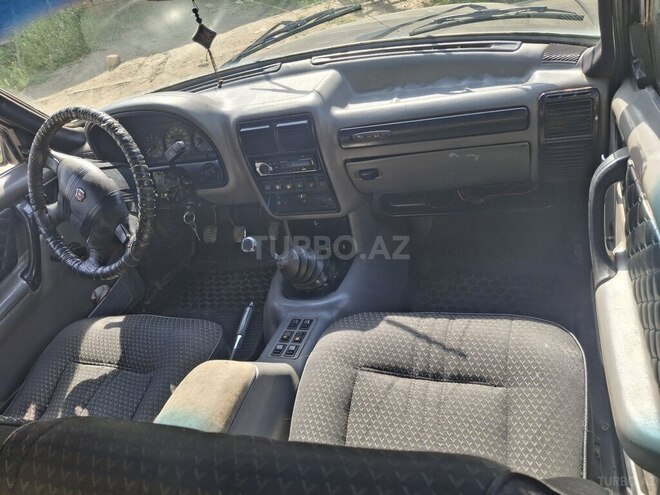 GAZ 3110 2003, 300,000 km - 2.4 l - Bakı