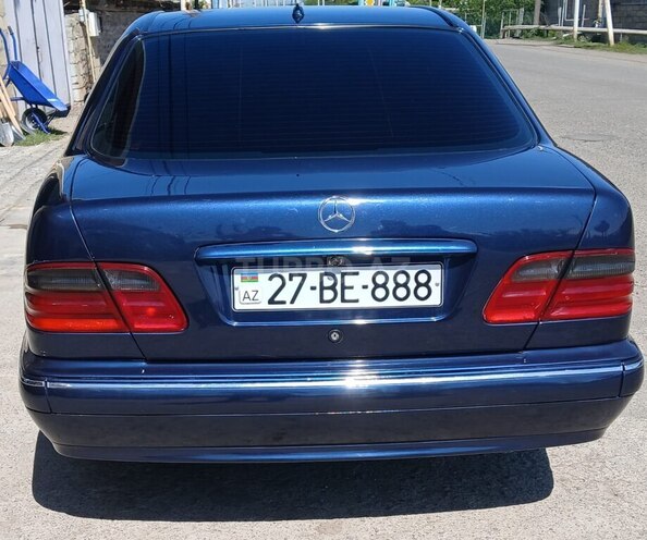 Mercedes E 240 2000, 570,123 km - 2.4 l - Tovuz