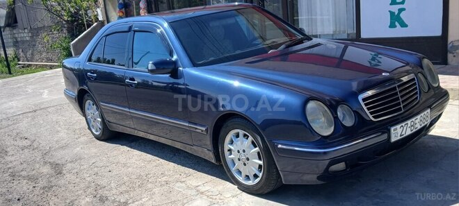 Mercedes E 240 2000, 570,123 km - 2.4 l - Tovuz