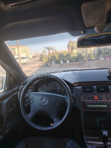 Mercedes E 280 1997, 280,000 km - 2.8 l - Bakı