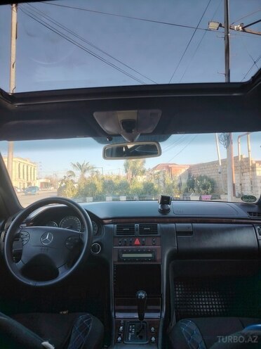 Mercedes E 280 1997, 280,000 km - 2.8 l - Bakı