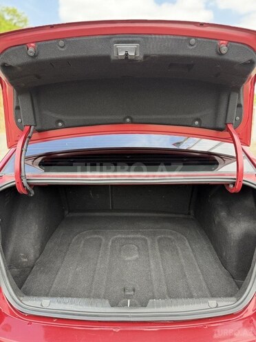 Chevrolet Cruze-12
