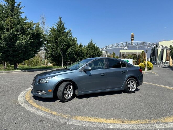 Chevrolet Cruze 2012, 196,000 km - 1.4 l - Qax