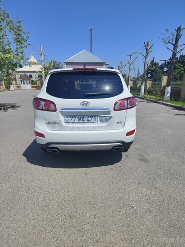 Hyundai Santa Fe 2011, 126,800 km - 2.0 л - Quba