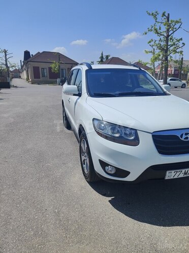 Hyundai Santa Fe 2011, 126,800 km - 2.0 л - Quba