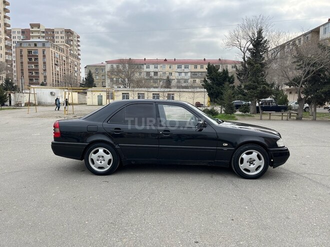 Mercedes C 180 1996, 235,000 km - 1.8 l - Sumqayıt
