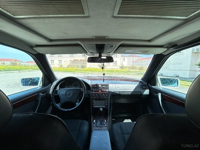 Mercedes C 200 1997, 305,000 km - 2.0 l - Bakı