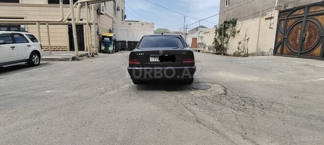Mercedes C 220 d 2000, 255,000 km - 2.2 l - Bakı
