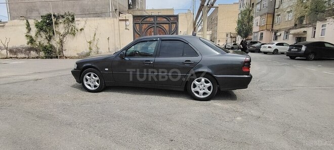 Mercedes C 220 d 2000, 255,000 km - 2.2 l - Bakı