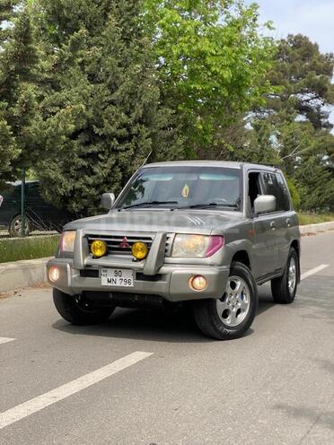 Mitsubishi Pajero io 2000, 120,888 km - 2.0 л - Bakı