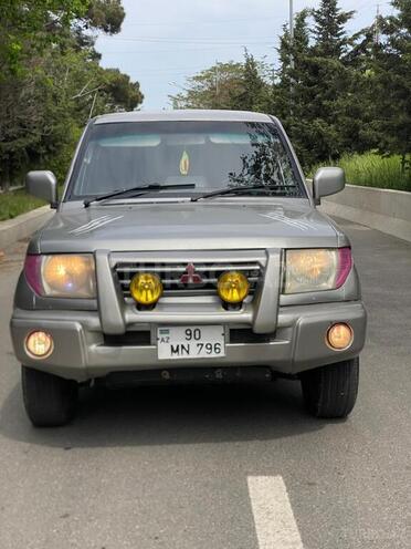 Mitsubishi Pajero io 2000, 120,888 km - 2.0 л - Bakı