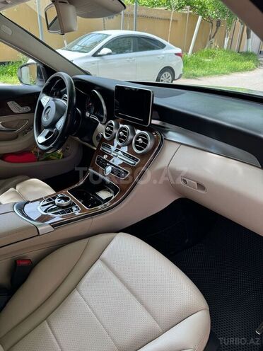 Mercedes C 300 2016, 180,000 km - 2.0 л - Bakı