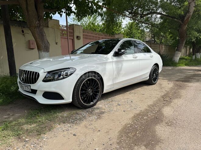 Mercedes C 300 2016, 180,000 km - 2.0 л - Bakı