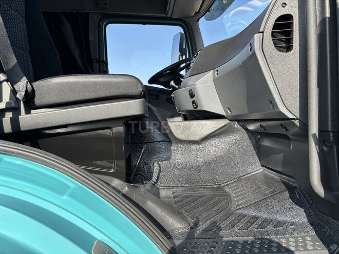 Mercedes Axor 1833 2013, 435,360 km - 7.0 l - Bakı