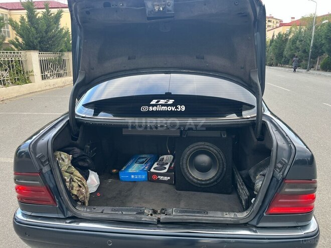 Mercedes E 240 1997, 150,000 km - 2.4 l - Sumqayıt