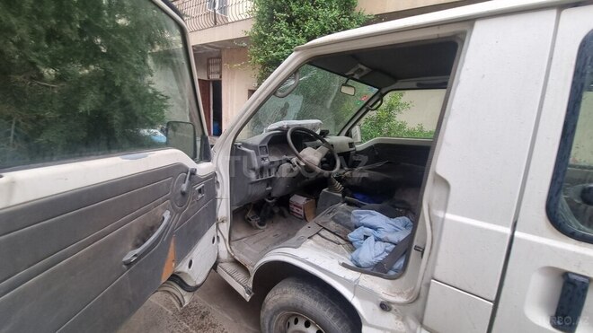 Mitsubishi L300 2002, 252,000 km - 2.0 l - Bakı