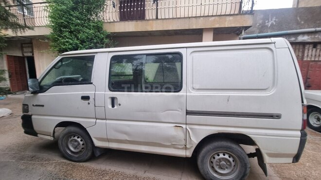 Mitsubishi L300 2002, 252,000 km - 2.0 l - Bakı