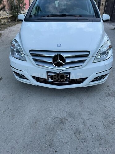 Mercedes B 180 2010, 125,000 km - 1.7 l - Bakı