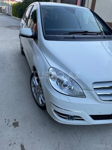 Mercedes B 180 2010, 125,000 km - 1.7 l - Bakı