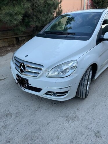 Mercedes B 180 2010, 125,000 km - 1.7 l - Bakı