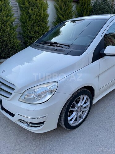 Mercedes B 180 2010, 125,000 km - 1.7 l - Bakı