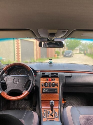 Mercedes E 220 d 1999, 567,000 km - 2.2 l - Bakı