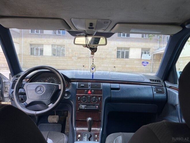 Mercedes E 230 1996, 279,650 km - 2.3 l - Bakı