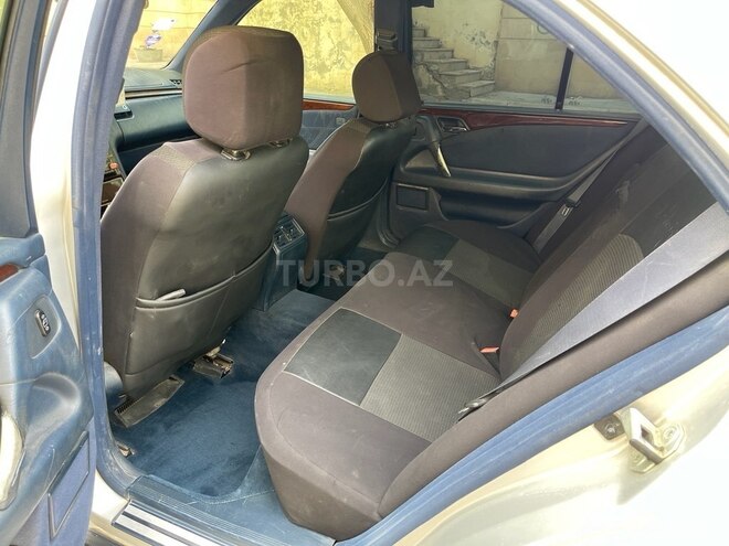 Mercedes E 230 1996, 279,650 km - 2.3 l - Bakı