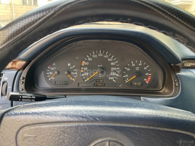 Mercedes E 230 1996, 279,650 km - 2.3 l - Bakı