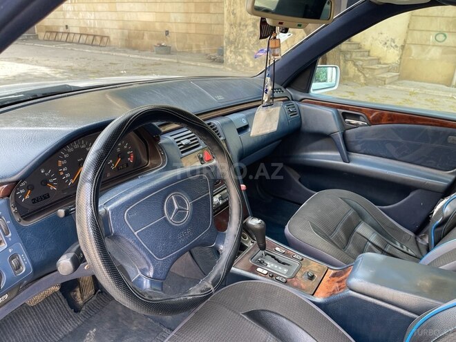 Mercedes E 230 1996, 279,650 km - 2.3 l - Bakı