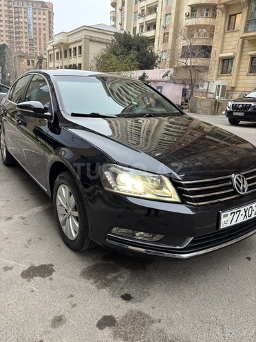 Volkswagen Passat 2014, 192,000 km - 1.8 l - Bakı