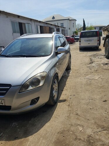 Kia Ceed 2007, 325,000 km - 1.6 l - Bakı