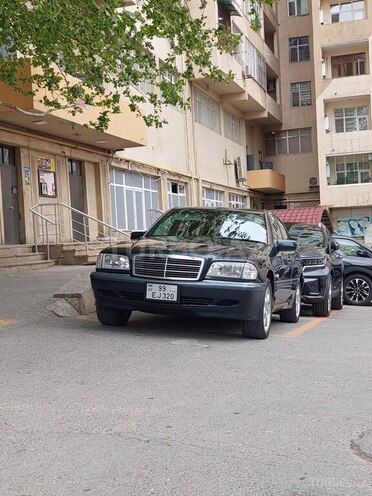 Mercedes C 240-3