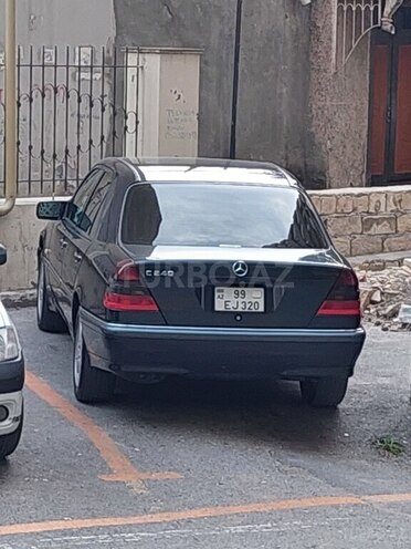 Mercedes C 240-6