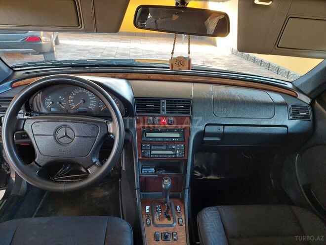 Mercedes C 240-7