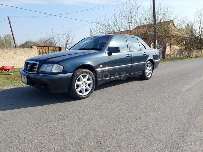 Mercedes C 240-1