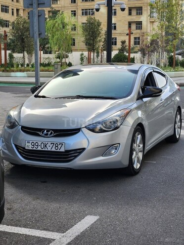 Hyundai Elantra 2012, 252,667 km - 1.8 l - Salyan