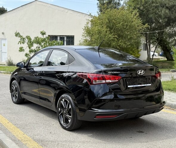 Hyundai Accent 2021, 27,700 km - 1.6 л - Bakı