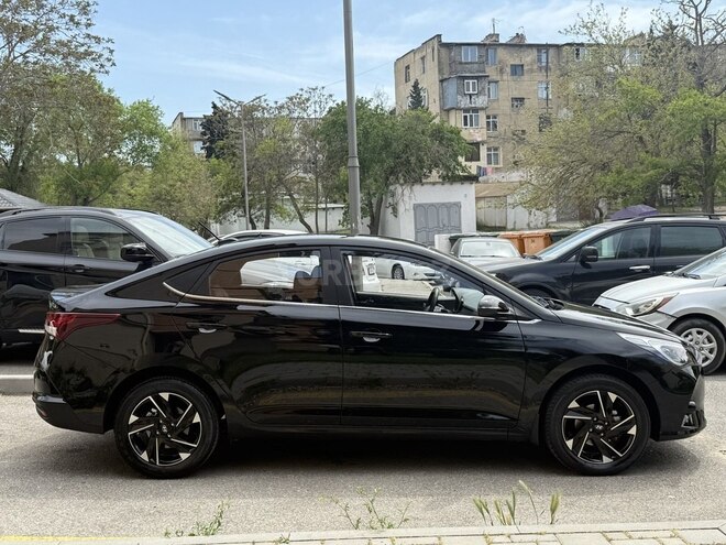 Hyundai Accent 2021, 27,700 km - 1.6 л - Bakı