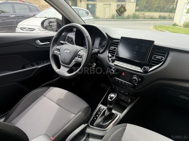 Hyundai Accent 2021, 27,700 km - 1.6 л - Bakı