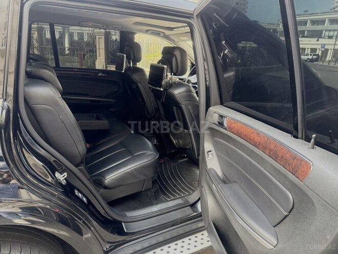Mercedes GL 550 2009, 195,000 km - 5.5 l - Bakı