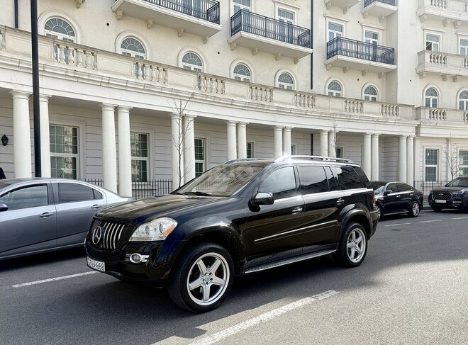 Mercedes GL 550 2009, 195,000 km - 5.5 l - Bakı