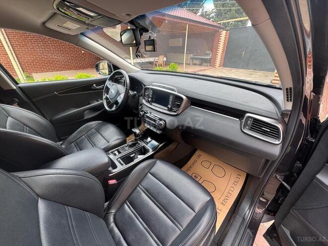 Kia Sorento-8
