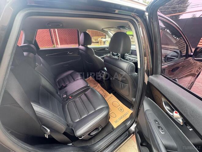 Kia Sorento-9