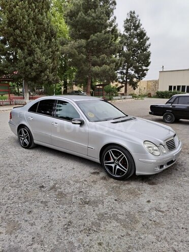 Mercedes E 240 2002, 363,100 km - 2.4 l - Bərdə