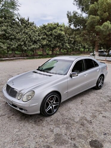Mercedes E 240 2002, 363,100 km - 2.4 l - Bərdə