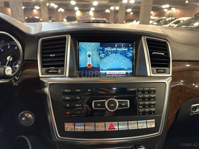 Mercedes GL 500 4MATIC-15