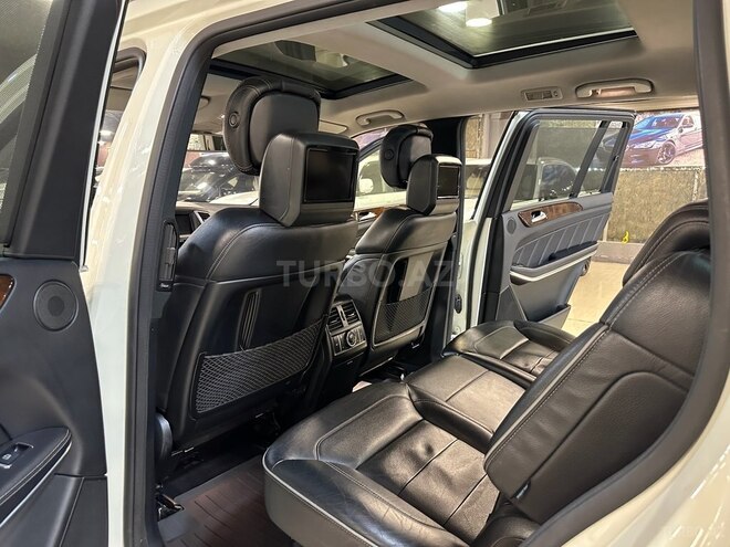 Mercedes GL 500 4MATIC-13